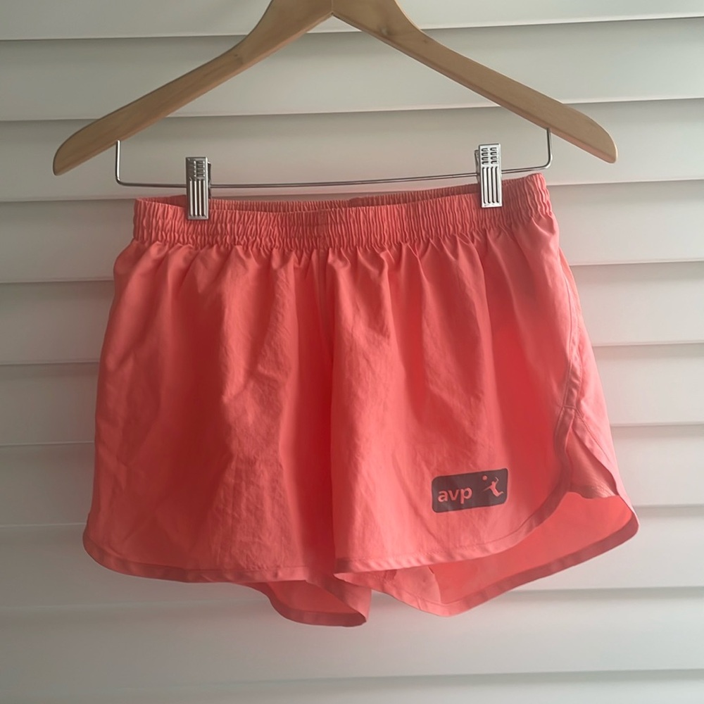 AVP Wayfarer Volleyball Shorts in Coral - Ladies L